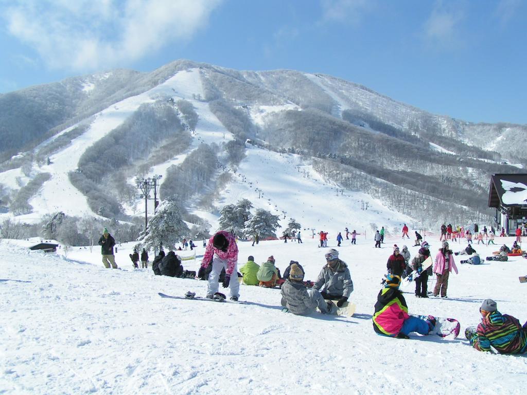 Madarao Elm Pension Iiyama Exterior photo