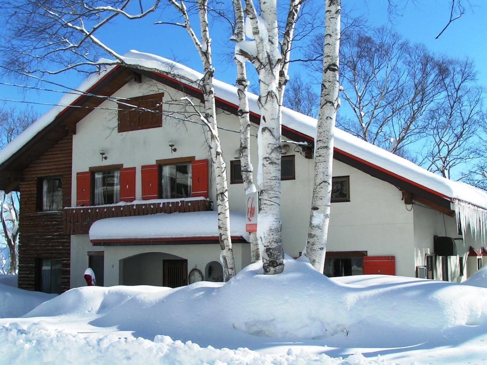 Madarao Elm Pension Iiyama Exterior photo